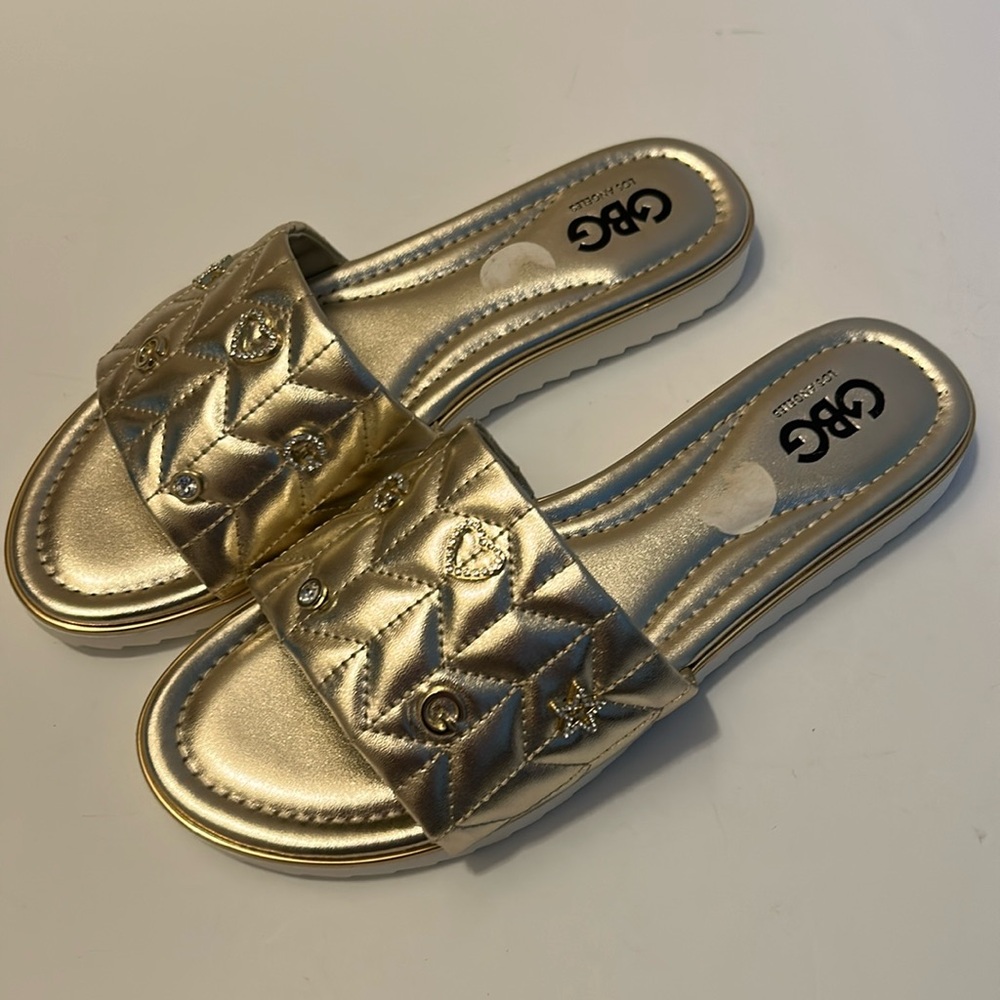 GBG Los Angeles Metallic Gold Quilted Sandals - Picture 12 of 16